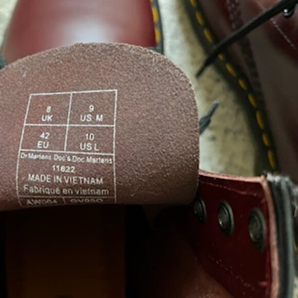 NWOT Dr. Martens Air Cushion Soles 11822 Cherry Red Boots Men’s 9 Ladies 10 main image 4
